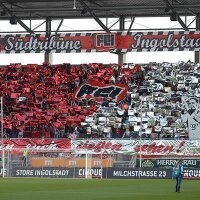 Plastic film sheet metallic 75x90cm - red